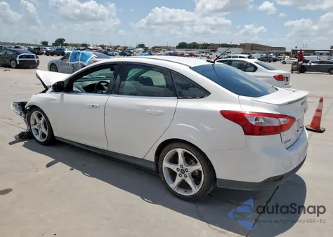 2013 Ford Focus Titanium из США, поврежденный, VIN 1FADP3J22DL245276